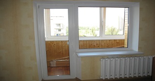 Ремонт балконной двери Волжский, цена от 992 руб.